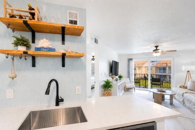 Rare opportunity just 1/2 mile from the beach! This updated 1 - photo 3