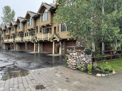 Mountain Modern at its finest! Just 300 yards from River Run and - photo 5