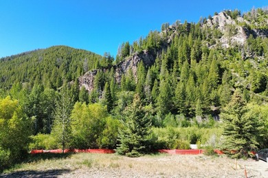 Envision fishing from your front yard, grabbing your skis and - photo 4