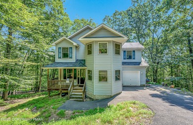 Mill Pond Home For Sale in Bushkill Pennsylvania