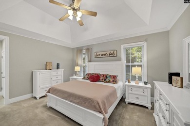 This extremely well-kept, super clean, and move-in ready - photo 21