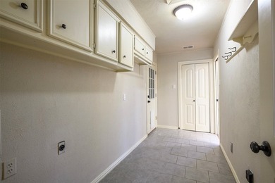 Updated single-story home located on a large, wooded cul-de-sac - photo 28