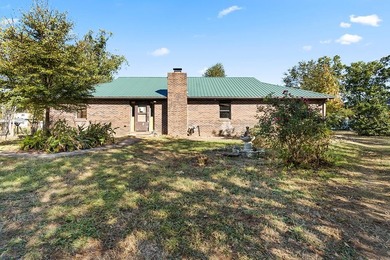 Lake Home For Sale in Laurens, South Carolina