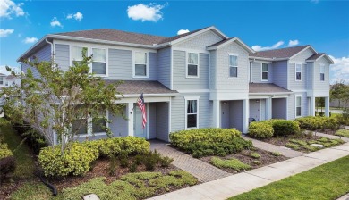 (private lake, pond, creek) Townhome/Townhouse For Sale in Orlando Florida