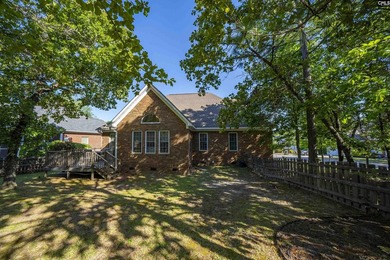 This extremely well-kept, super clean, and move-in ready - photo 34