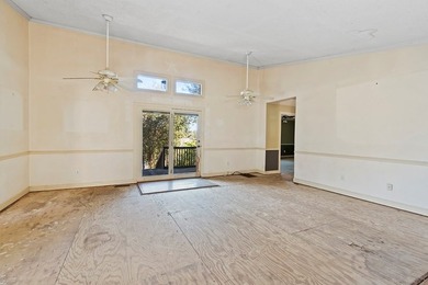 Bring your vision to life with this lakefront 3-bedroom, 2-bath - photo 4