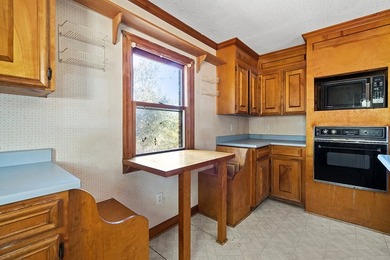 Bring your vision to life with this lakefront 3-bedroom, 2-bath - photo 7