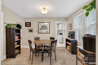 Fantastic income-producing duplex in prime Grosse Pointe Farms - photo 10