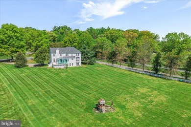 ****HUGE PRICE DROP****Experience the pinnacle of refined living - photo 57
