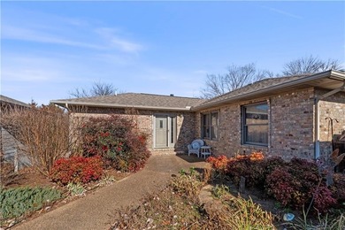 Table Rock Lake - Carroll County Condo For Sale in Holiday Island Arkansas