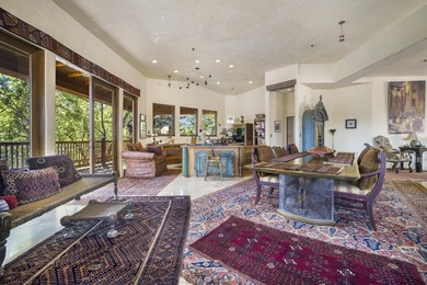 This landmark Ketchum Core property presents a rare opportunity - photo 2