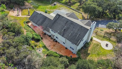 Welcome to a beautiful, private hilltop home in Prunedale. The - photo 4