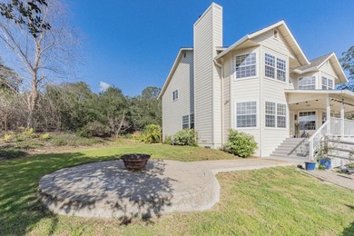 Welcome to a beautiful, private hilltop home in Prunedale. The - photo 8