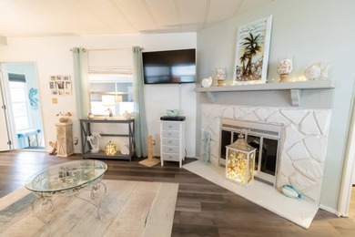 Crooked Lake Home For Sale in Frostproof Florida