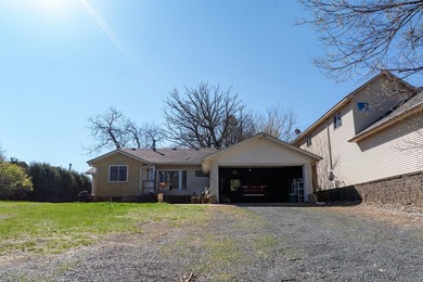 Bring your buyers, builders, handymen or investors for Lakefront - photo 18