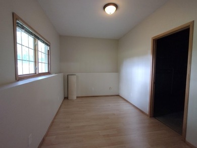 ***SPACIOUS LAKE COMMUNITY HOME*** Nestled within a desirable - photo 22