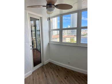 LAKE POINT TOWER AND MARINA. BEST VIEW OF THIS BUILDING