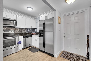 Lake Condo For Sale in Sunrise, Florida