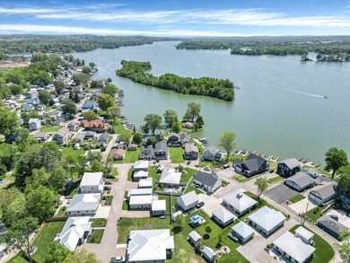 !!! PRICE REDUCED!!! Welcome to your dream lake retreat on - photo 58