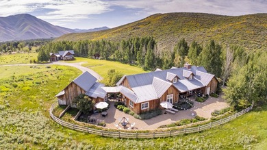 ASPEN GROVE RANCH - Rustic charm meets mountain luxury on this - photo 3