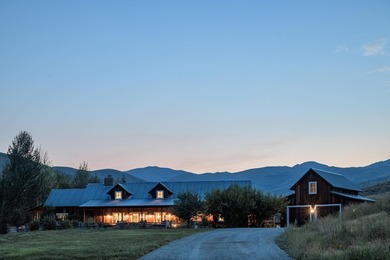ASPEN GROVE RANCH - Rustic charm meets mountain luxury on this - photo 8