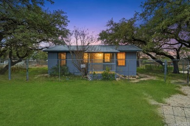 Canyon Lake Home For Sale in Canyon Lake Texas