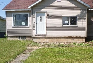 Little Cedar River Home Sale Pending in Menominee Michigan