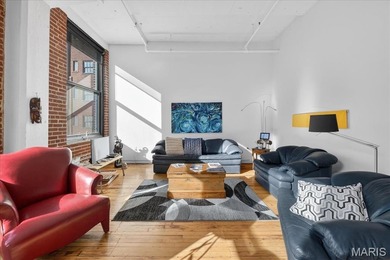 Wake up to sweeping city views that stretch from downtown