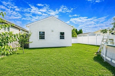 Welcome to this charming 3-bedroom, 1-bath home nestled in the - photo 5