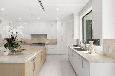 Just Completed Spectacular New-Build By Award Winning Builder & - photo 27