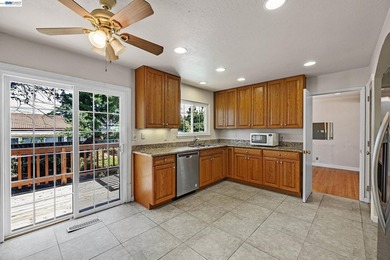 Open House 7/5 - 1:00 - 4:00 pm. This elegant home is situated - photo 8