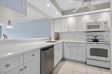 FABULOUS UPDATED 2 BEDROOM 2 BATH CONDO DIRECTLY ON THE - photo 10