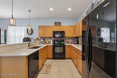 Welcome home to this beautifully maintained 4-bedroom, 2-bath - photo 11