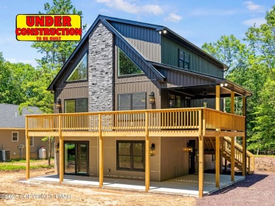 Lake Home For Sale in Albrightsville, Pennsylvania