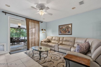 Welcome home to this beautifully maintained 4-bedroom, 2-bath - photo 14