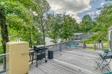 Updated, well-maintained 2-bed 1-bath mobile lakefront home on - photo 15