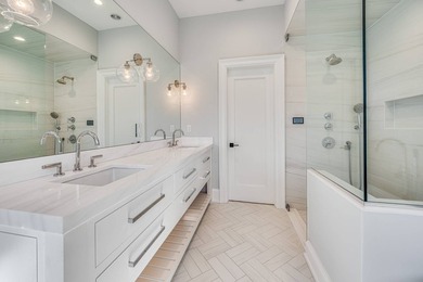 Beautifully constructed and thoughtfully designed, this stunning - photo 19