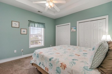 Fully furnished, third floor end unit condo located in Magnolia - photo 21