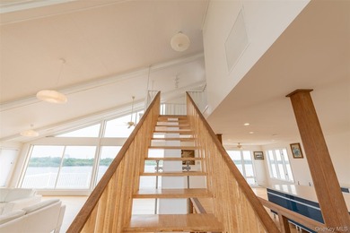 Beach Front Post Modern Contemporary on a 30 house Private - photo 23