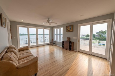 Beach Front Post Modern Contemporary on a 30 house Private - photo 30