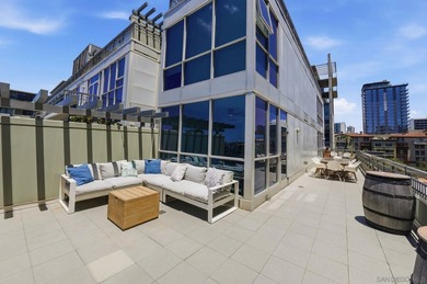 Rarely available corner residence in the heart of Little Italy - photo 33