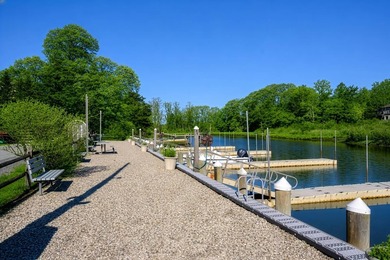 Beautifully constructed and thoughtfully designed, this stunning - photo 35