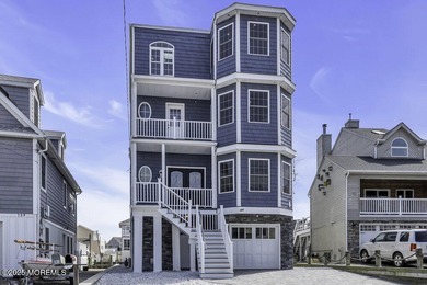 Welcome to 141 Vanard Drive, a fully renovated waterfront home - photo 3