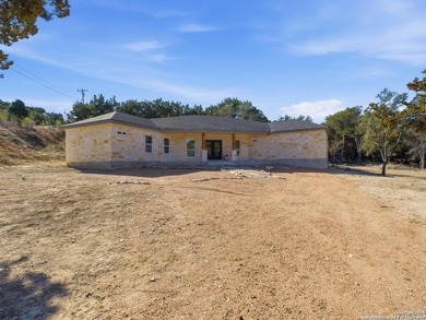 NEW HOME CONSTRUCTION with a amazing Price Adjustment! Stunning - photo 3