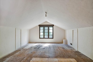 This spacious 4-bedroom, 3.5-bathroom home in Los Gatos offers 2 - photo 16