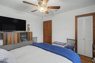 Beautifully renovated mid-century modern home near the heart of - photo 19
