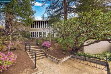 Light filled Heather Farm townhome with a golf course setting - photo 20