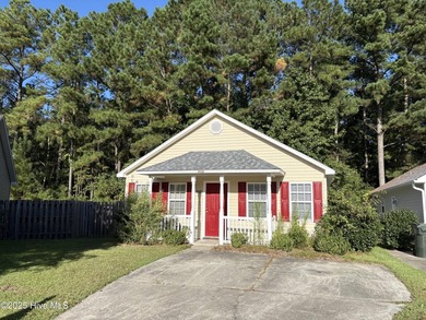 3 bedroom, 2 bath home with all appliances and fenced in yard - photo 1