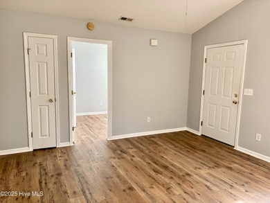 3 bedroom, 2 bath home with all appliances and fenced in yard - photo 3