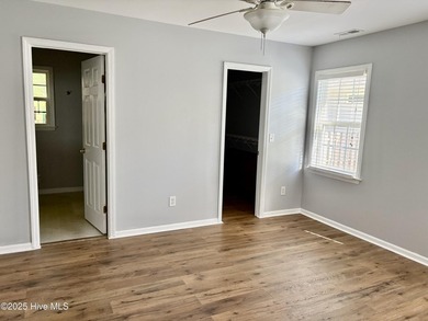 3 bedroom, 2 bath home with all appliances and fenced in yard - photo 7